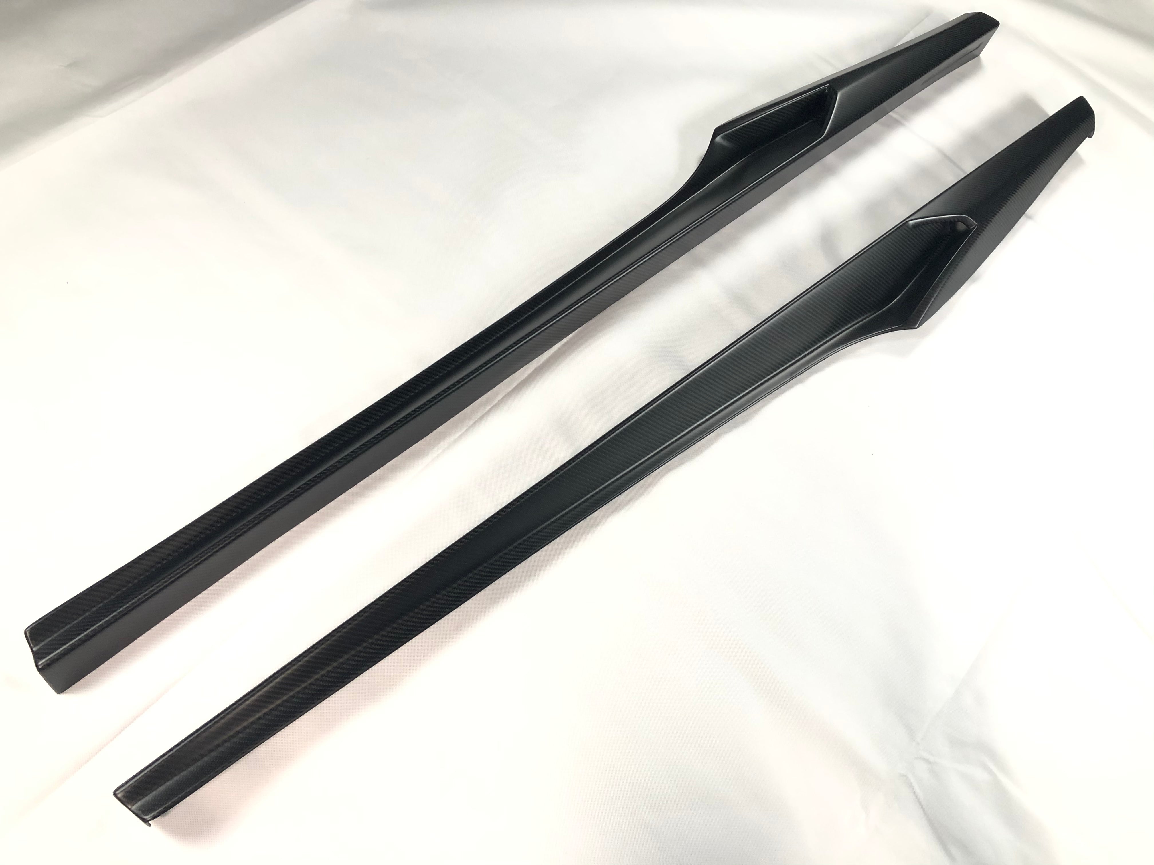 Ferrari 488 SN Dry carbon fiber Side Skirts
