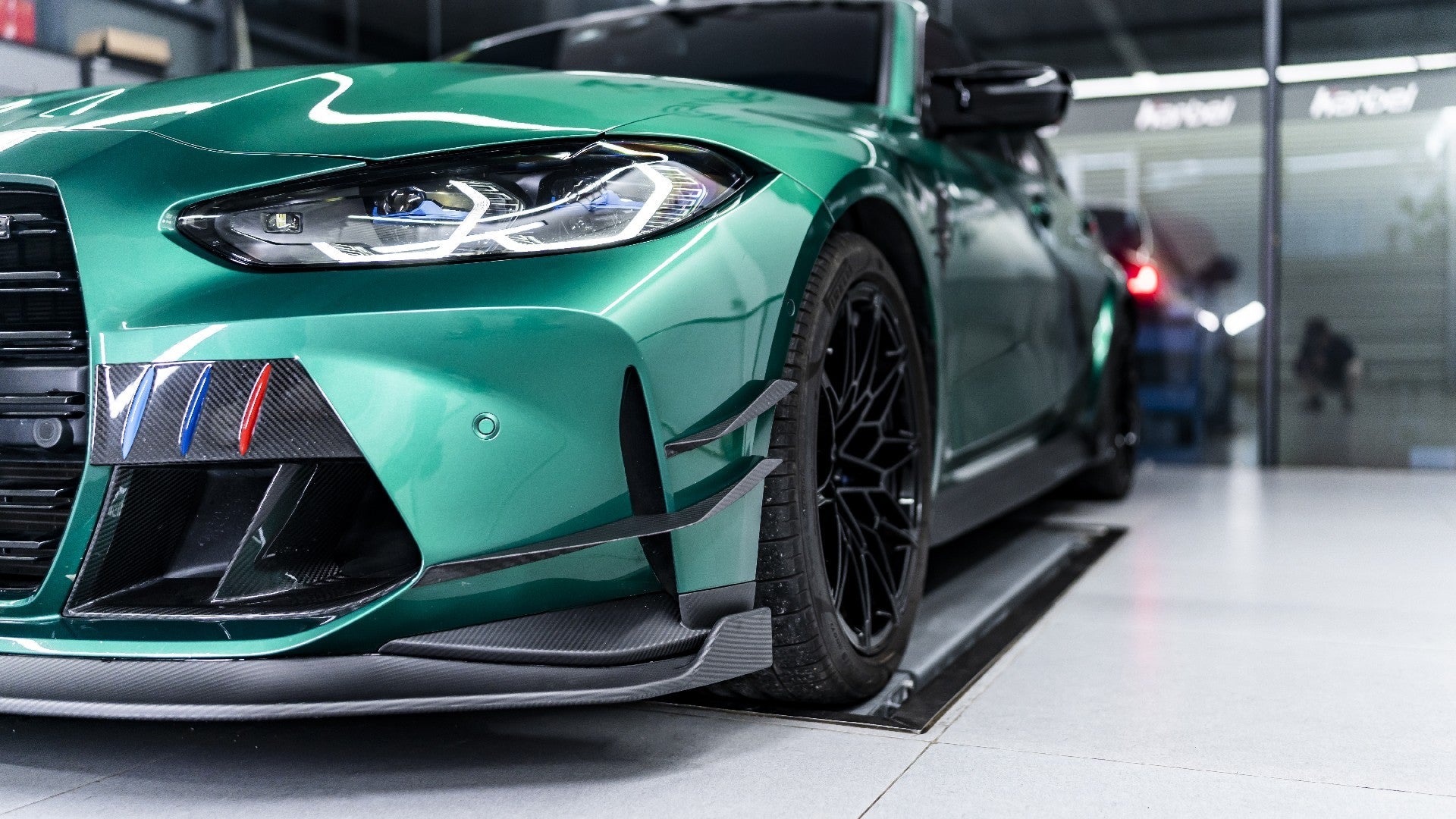 BMW M3/M4 G8x Dry Carbon Fiber VS Front Air Knives