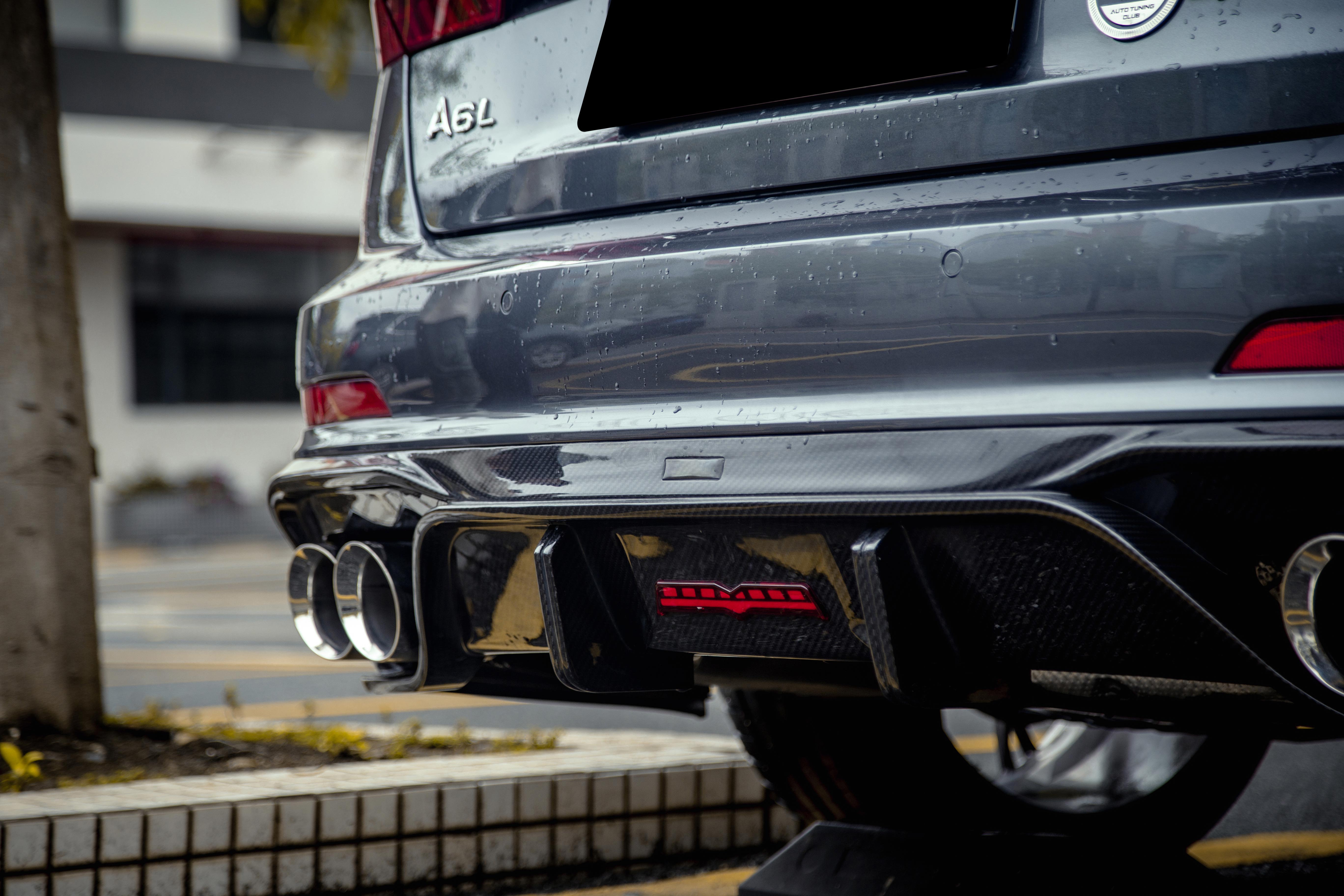 Audi A6/S6 C8 Dry carbon fiber Diffuser