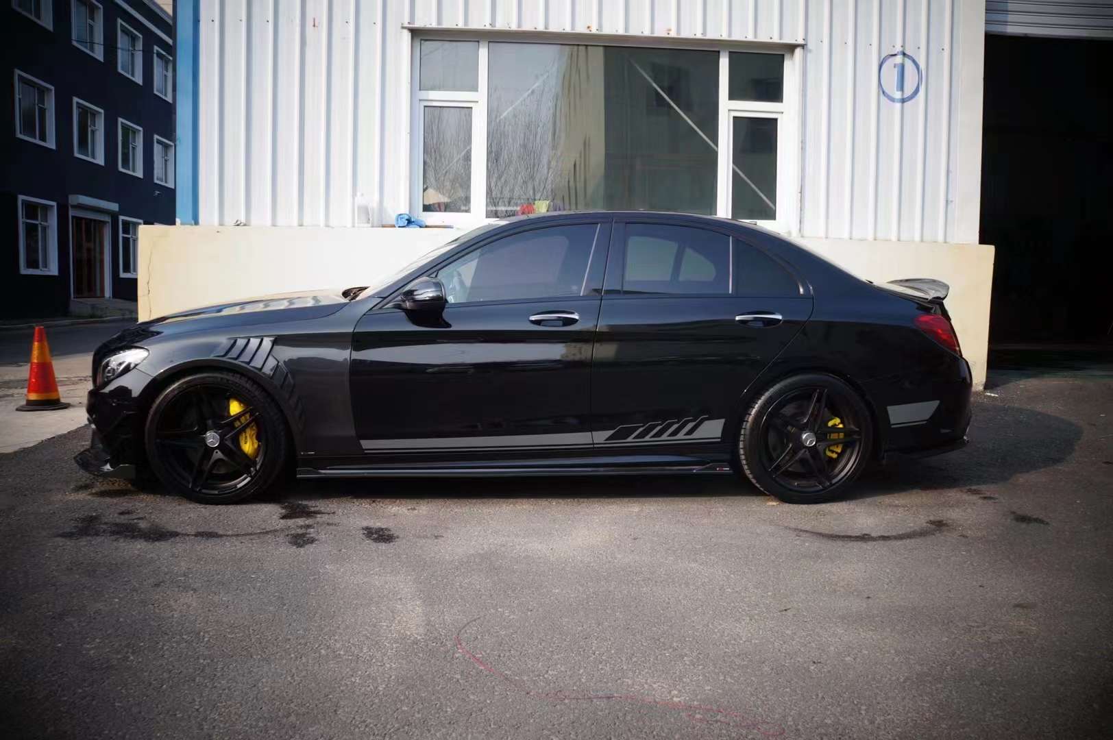 Mercedes-Benz C63 W205 AMG Dry carbon fiber Front Fender
