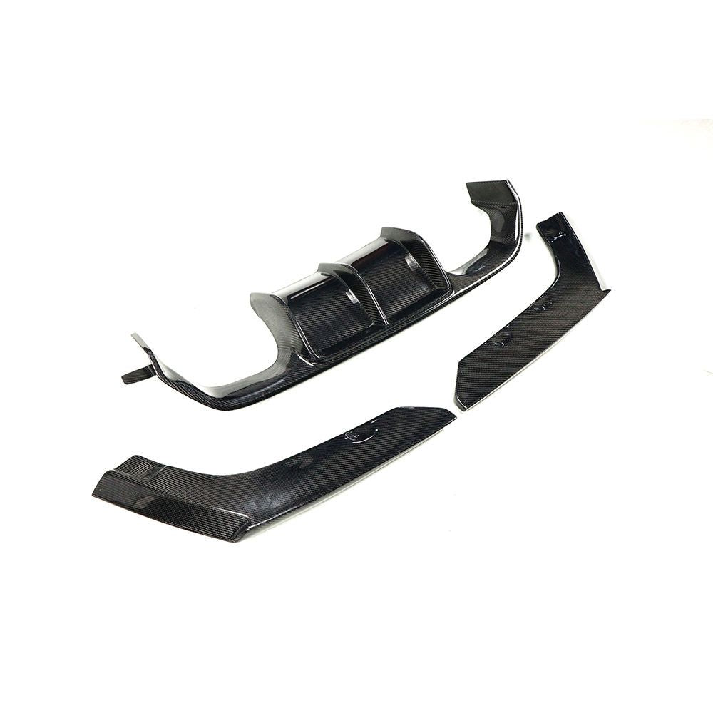 BMW M3/M4 F8x Dry carbon fiber V Diffuser