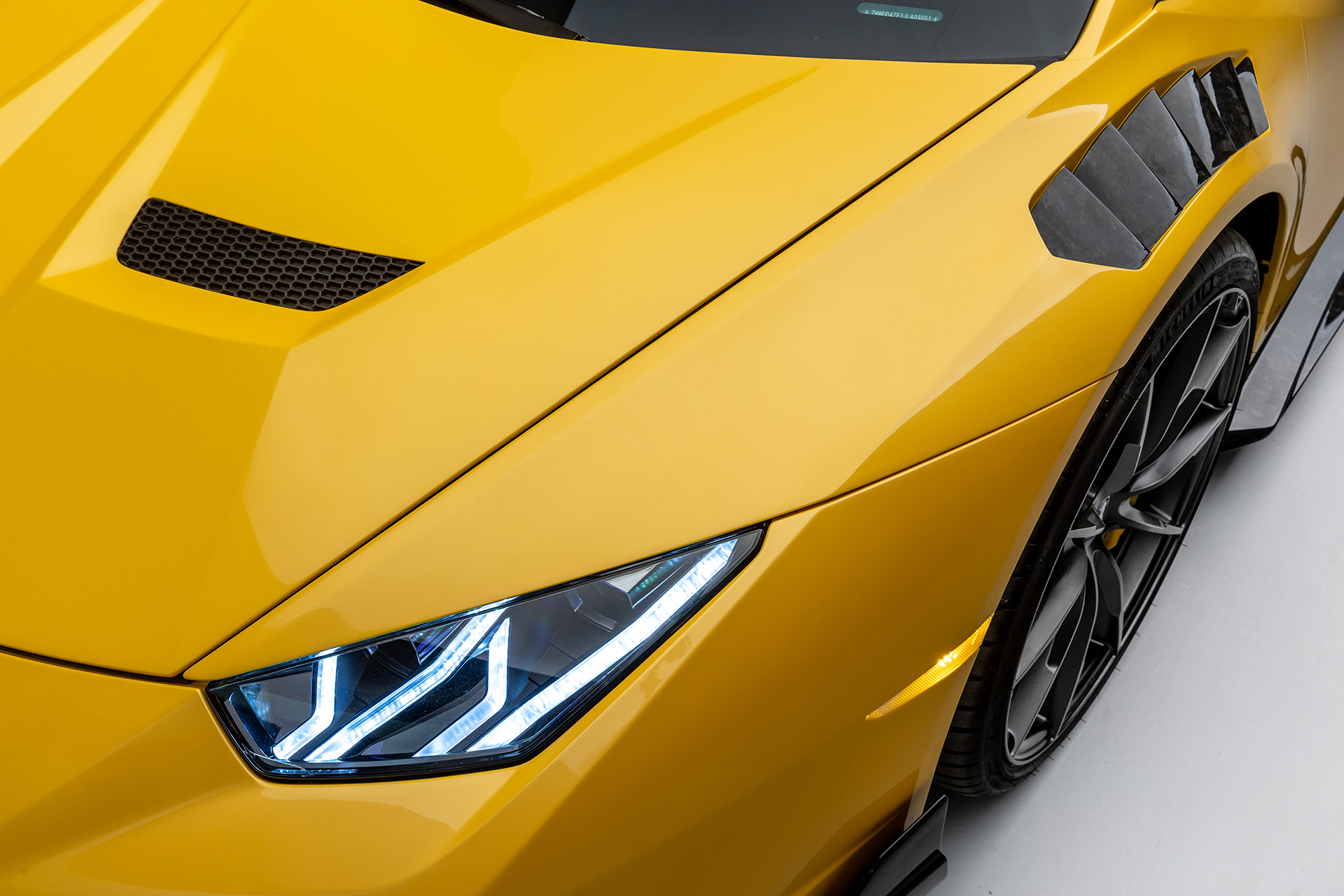 Lamborghini Huracán Dry carbon fiber SV-style Hood