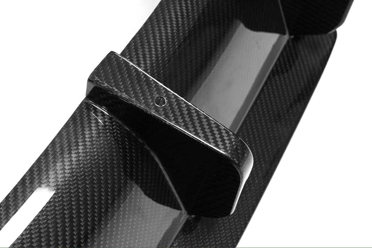 Aston Martin DBX Carbon fiber Diffuser