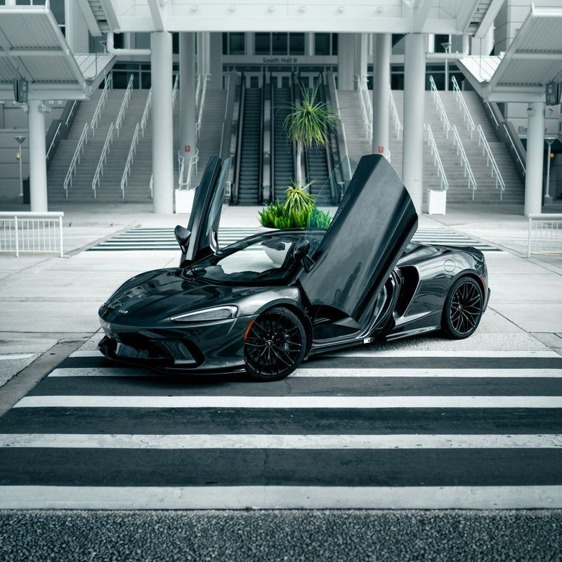 McLaren GT