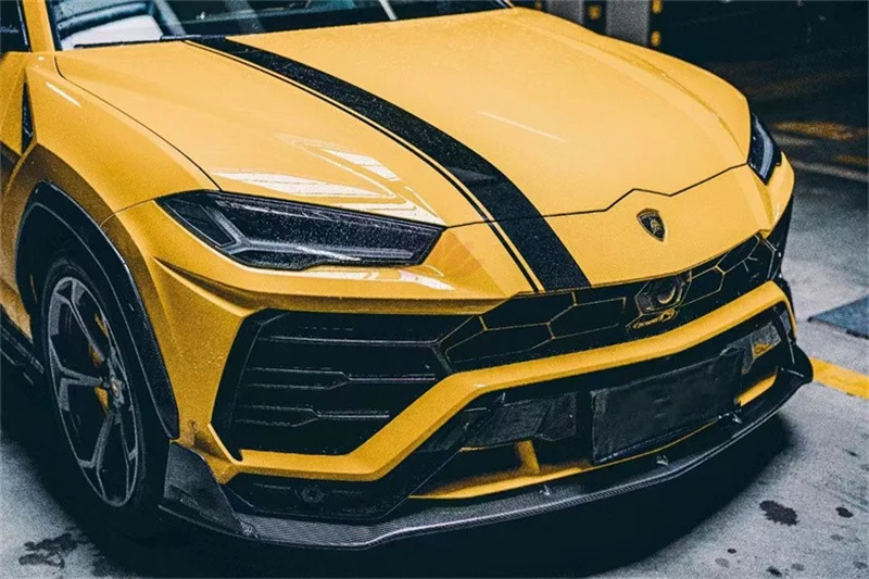 Lamborghini Urus Dry carbon fiber Front Lip