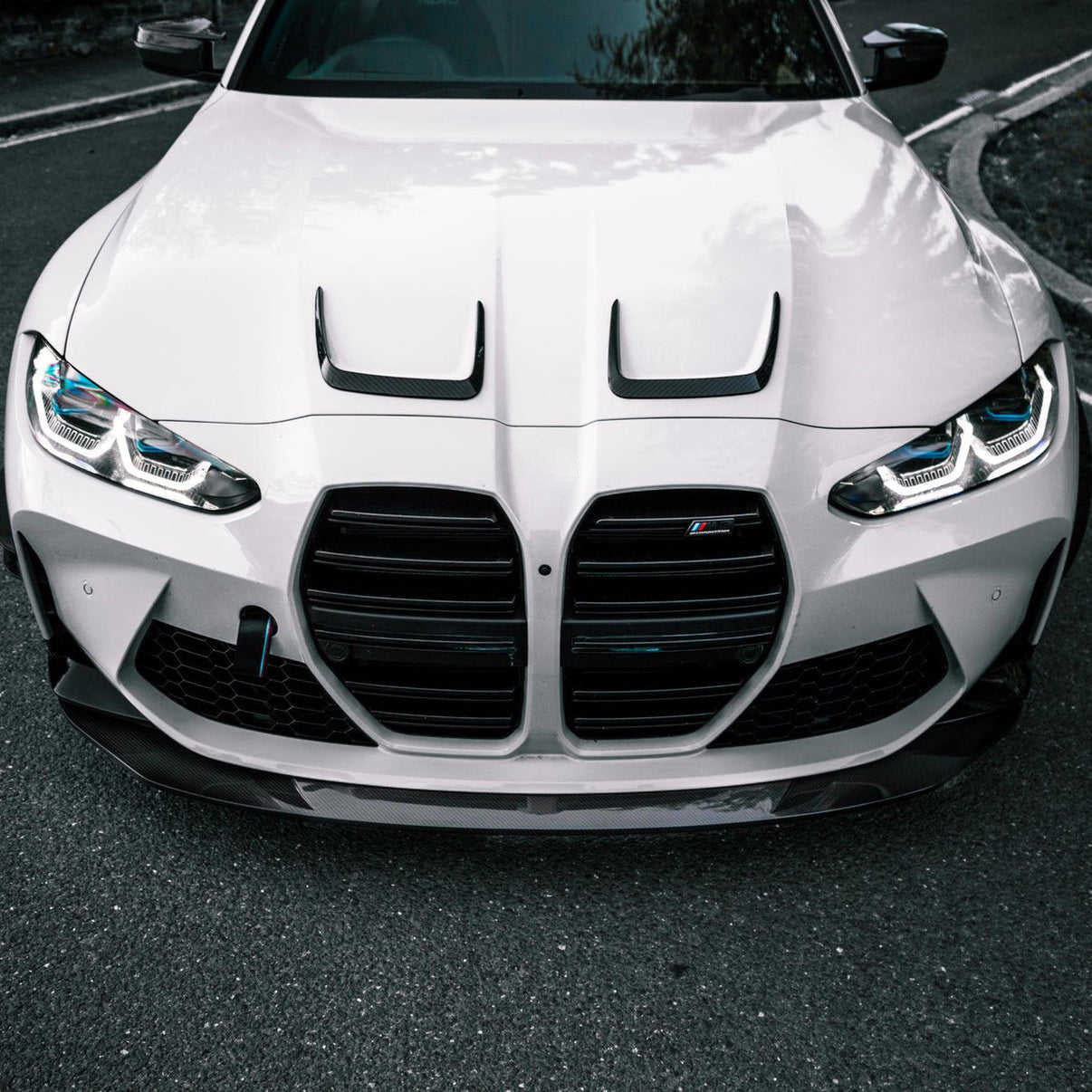 BMW M3/M4 G8x Dry carbon fiber Hoodscoop Trims