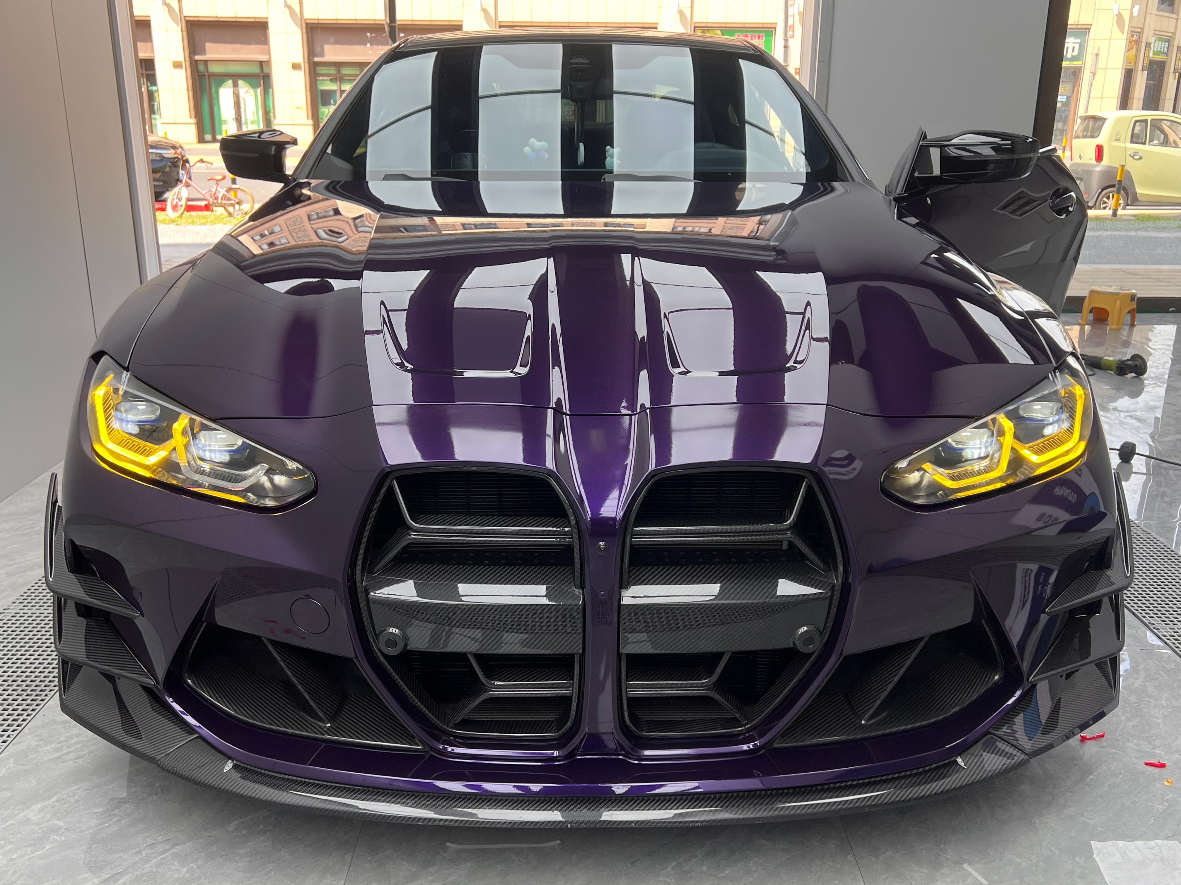 BMW M3/M4 G8x Dry carbon fiber Grille