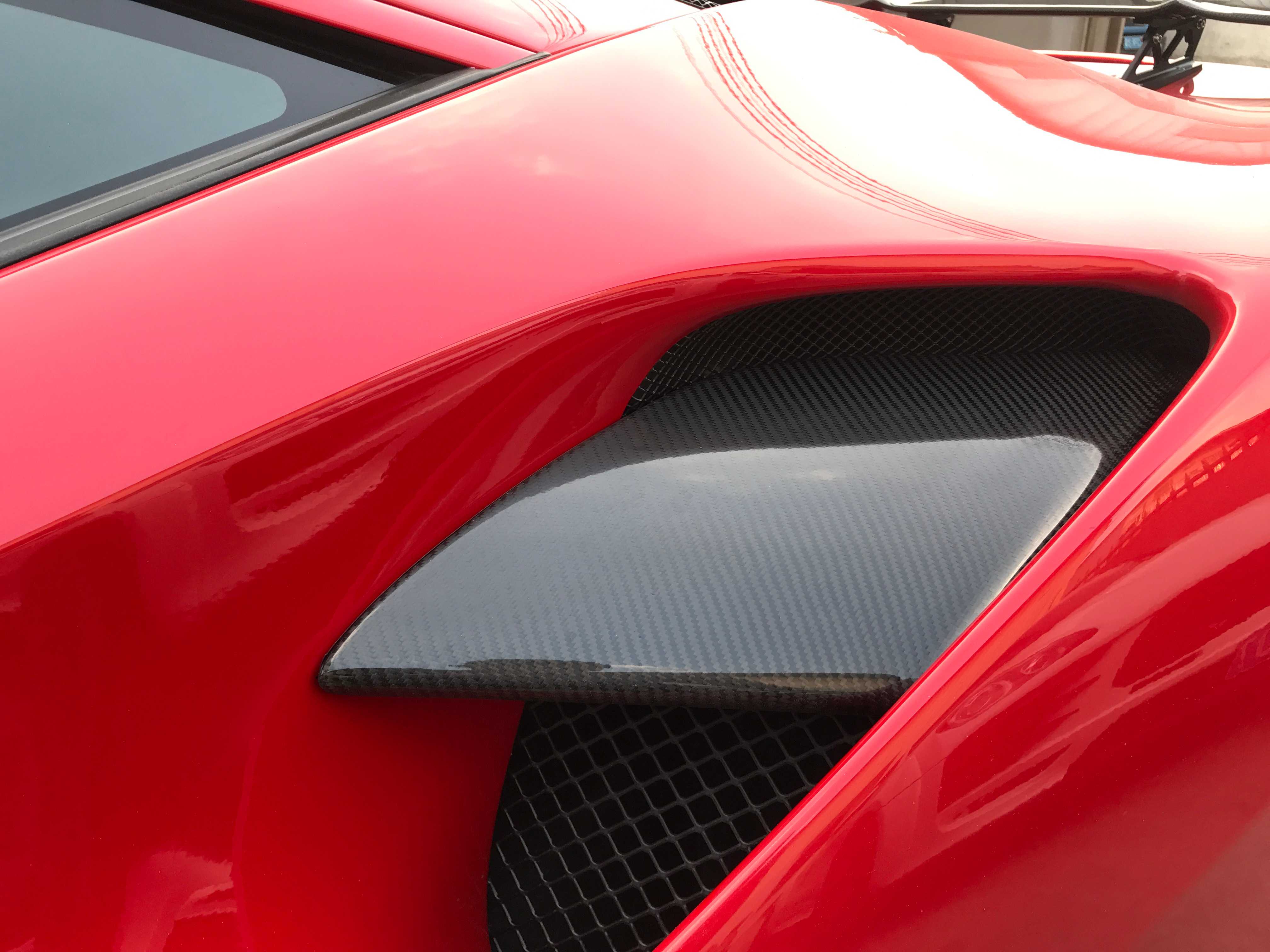 Ferrari 488 SN Dry carbon fiber Rear Fender Airintake Trims
