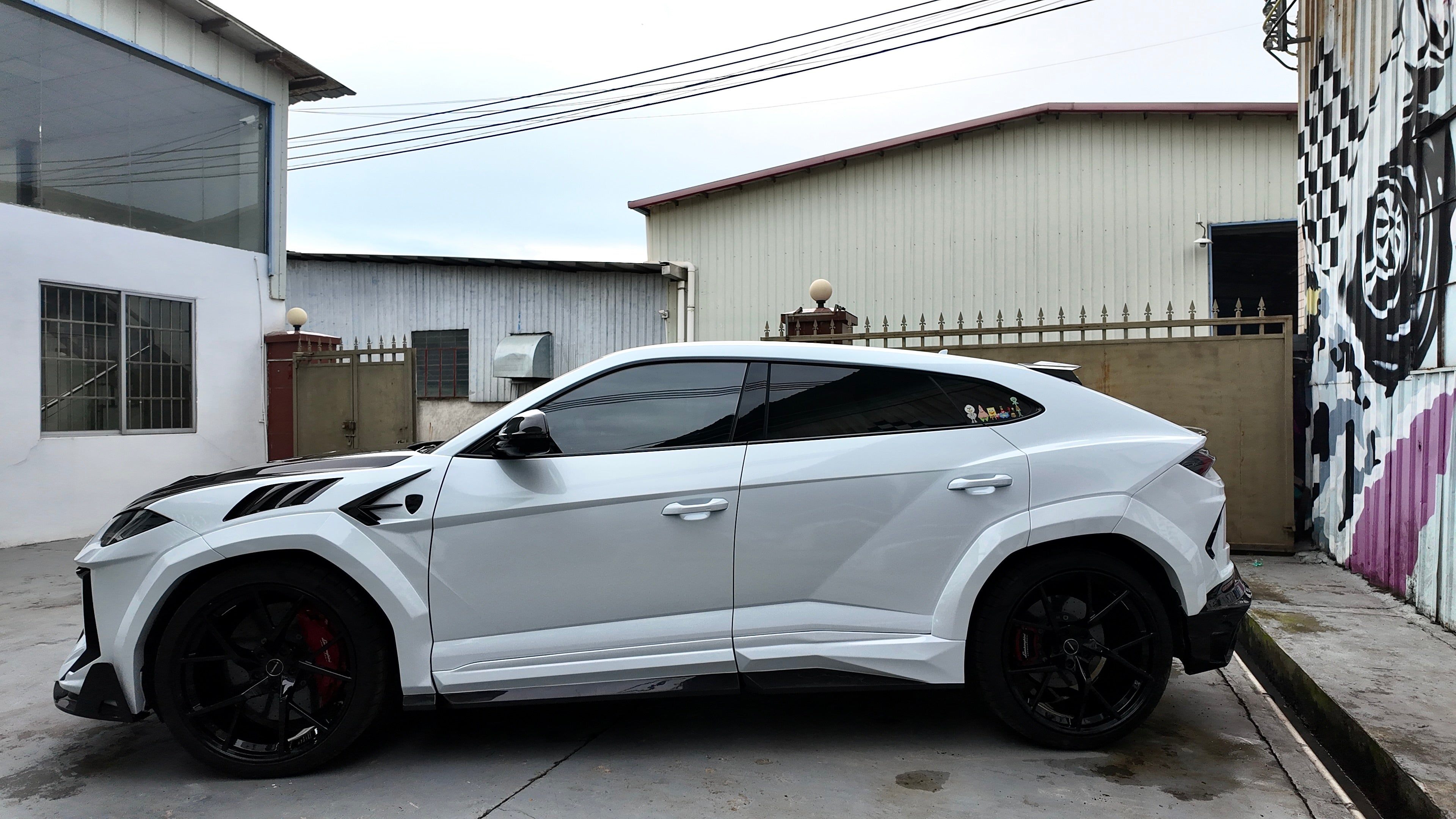 Lamborghini Urus Dry carbon fiber SM-Style Fender
