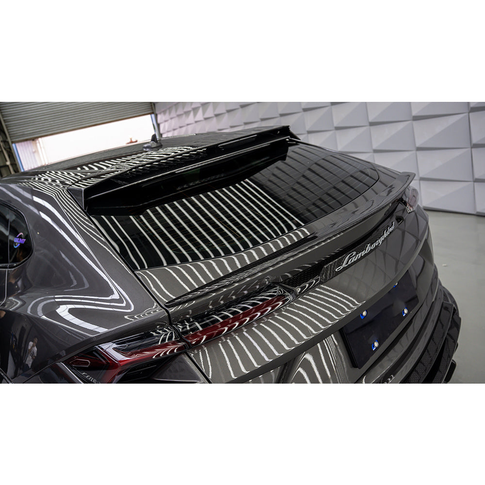 Lamborghini Urus Dry carbon fiber SM-Style Rear Middle Wing
