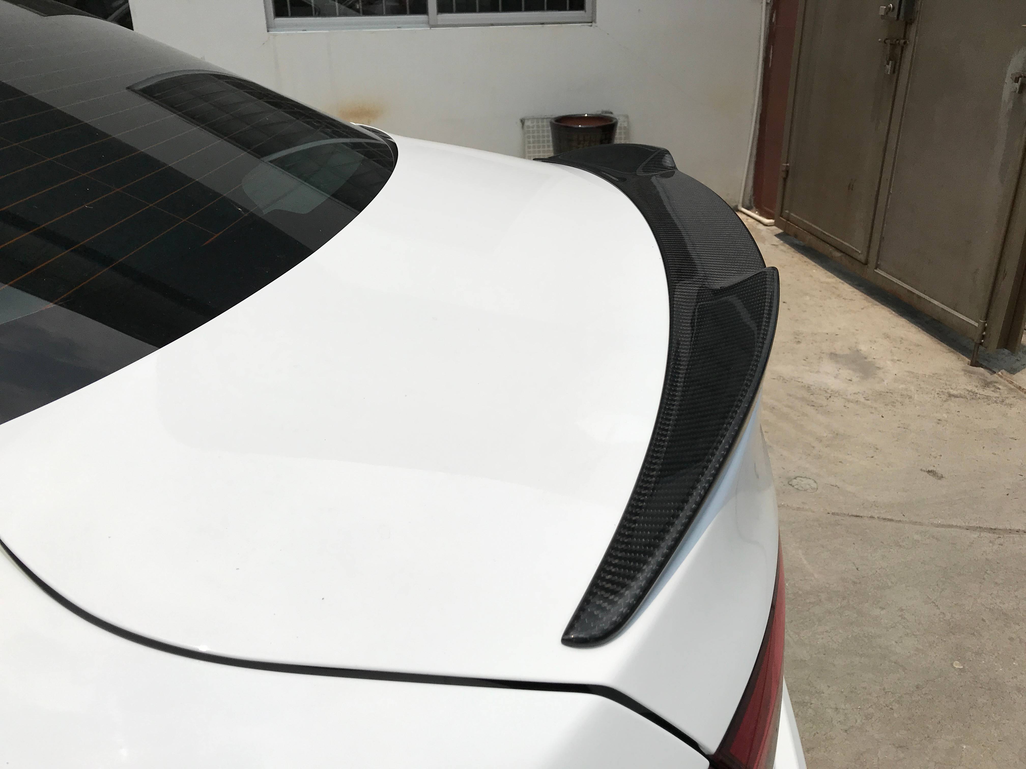 Alfa Romeo Giulia Dry Carbon fiber QV Rear Spoiler