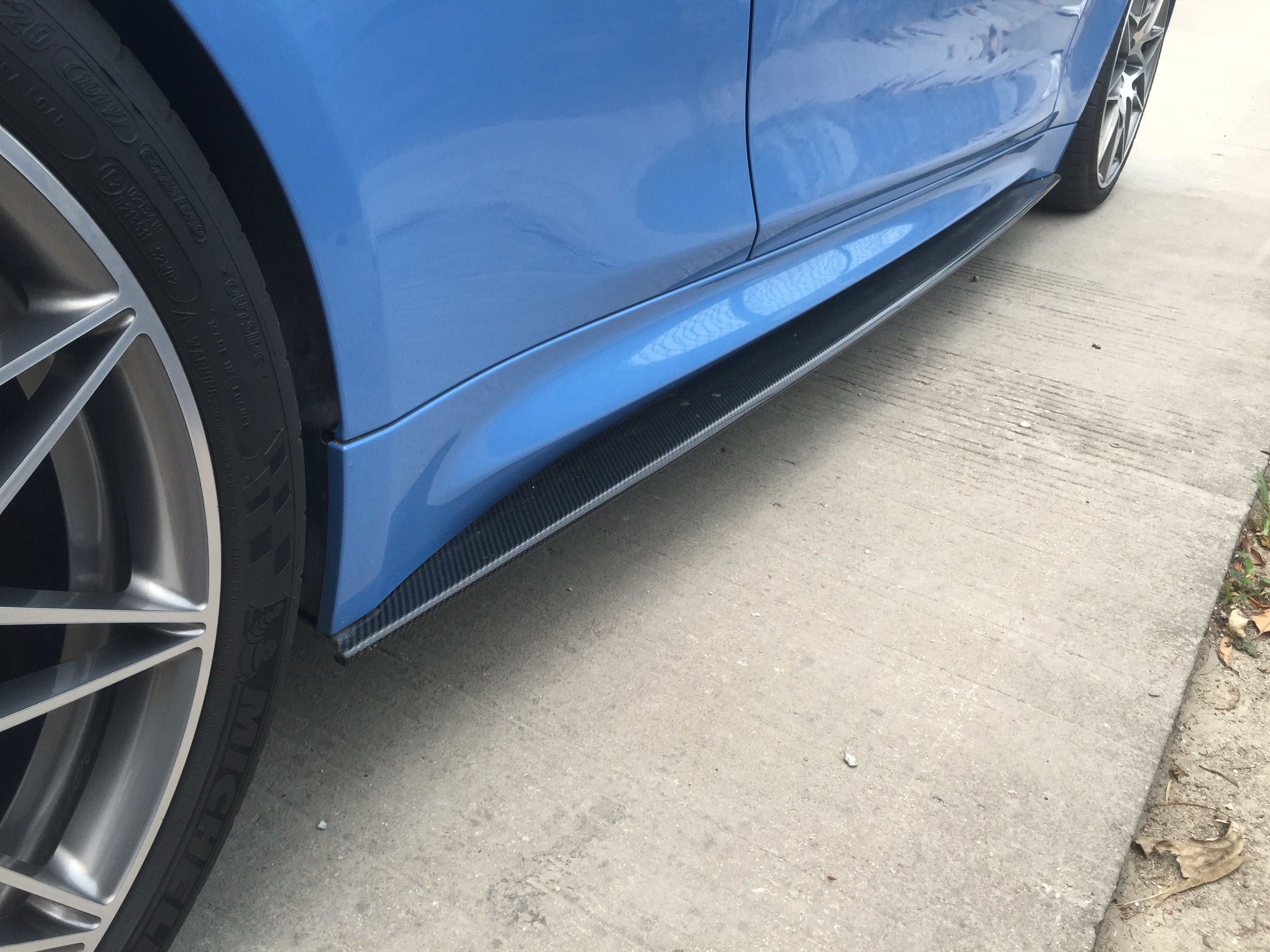 BMW M3/M4 F8x Dry carbon fiber M-Performance Side Skirts
