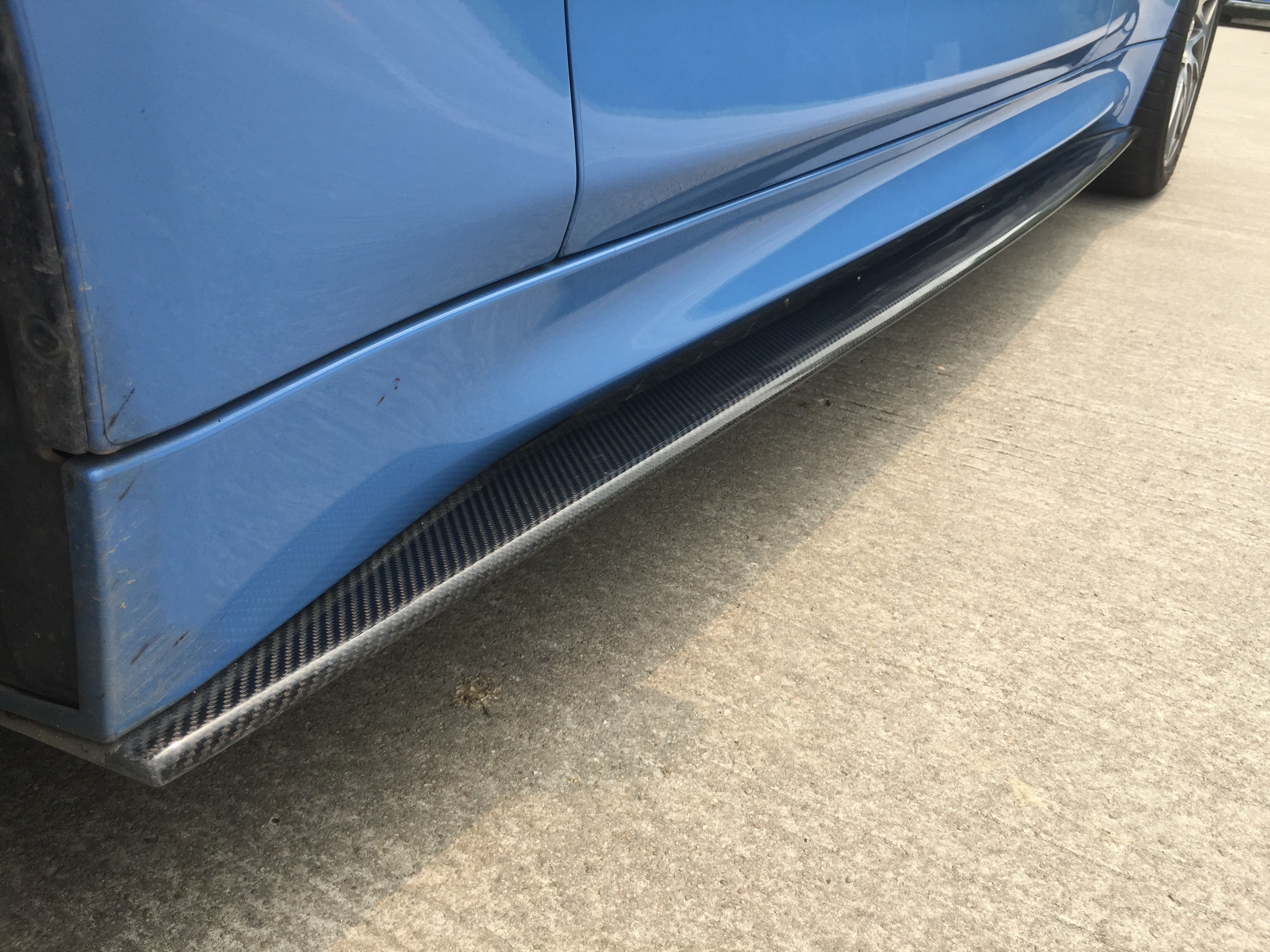 BMW M3/M4 F8x Dry carbon fiber M-Performance Side Skirts