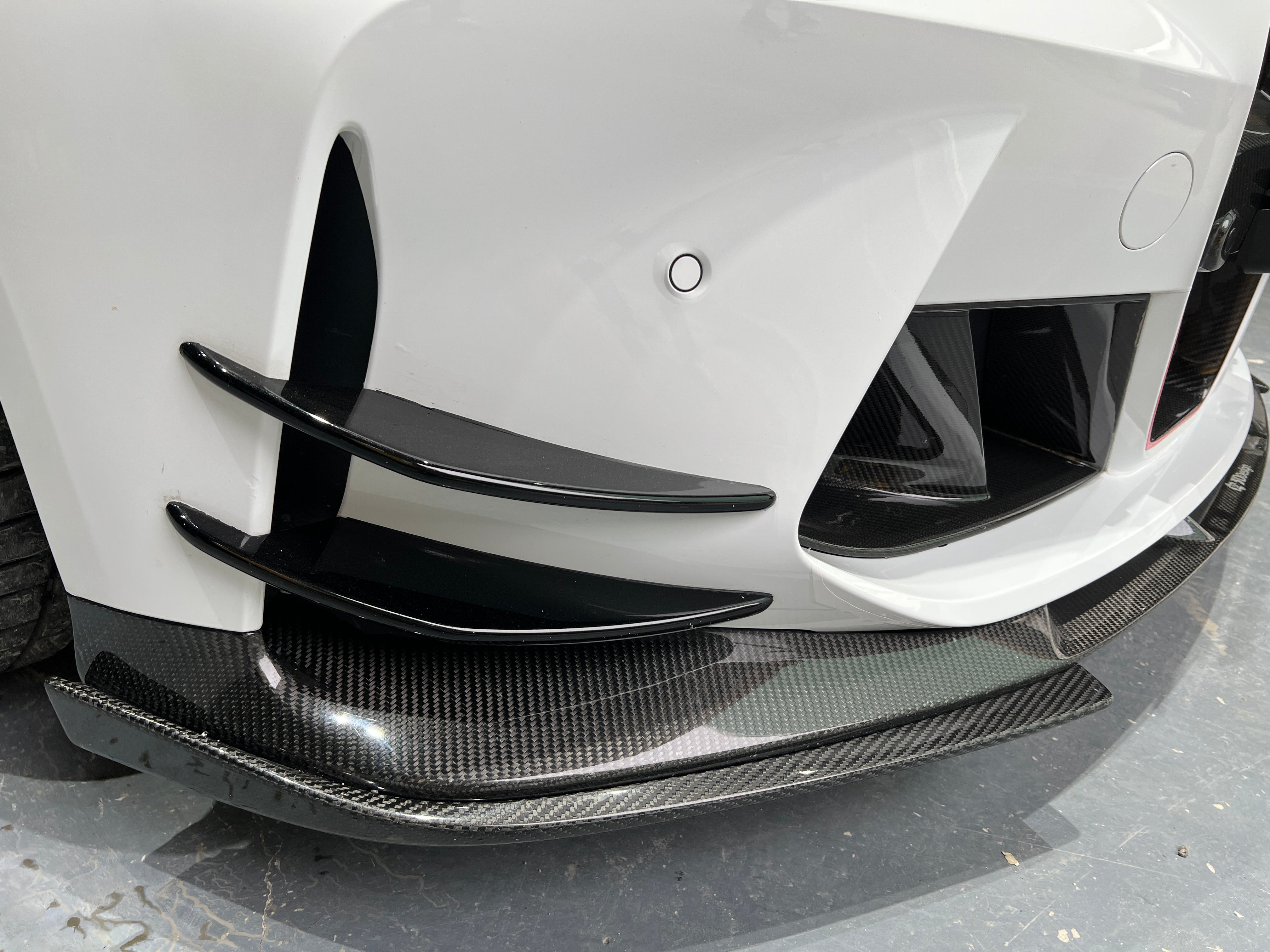 BMW M3/M4 G8x Dry carbon fiber AC Front Air Knives