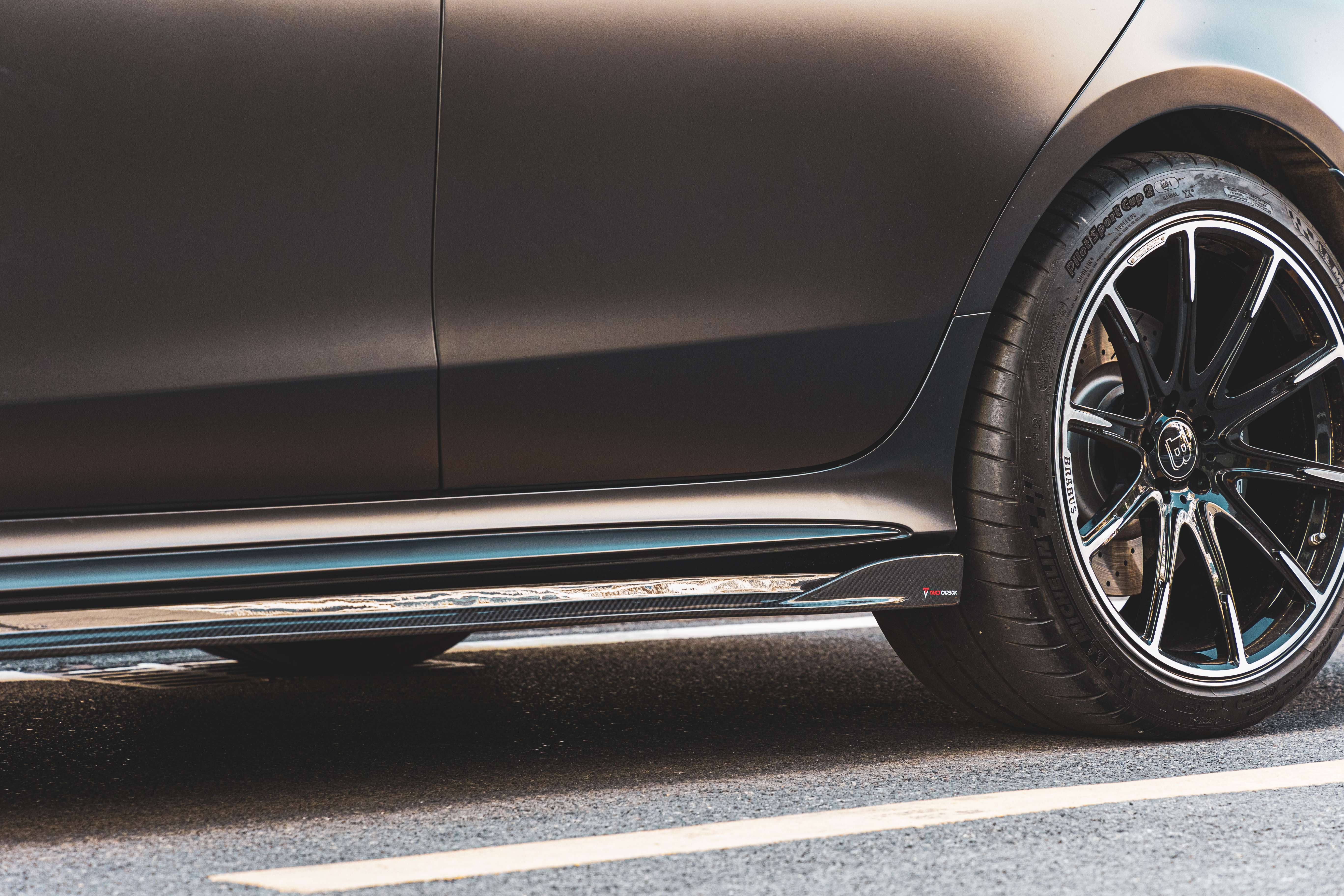 Mercedes-Benz AMG GT 4-Door Dry carbon fiber Side Skirts