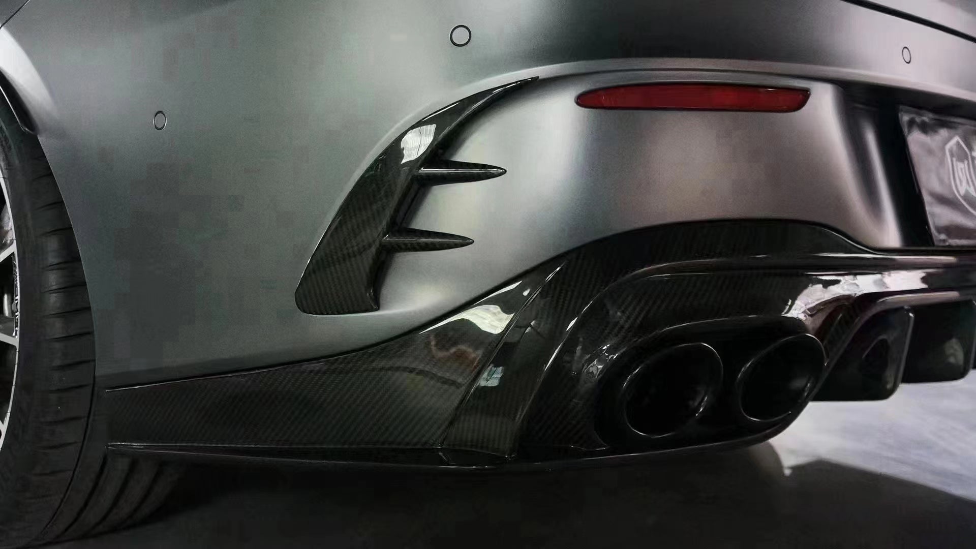 Mercedes-Benz CLA45 C118 AMG Dry carbon fiber Rear Fender Trims